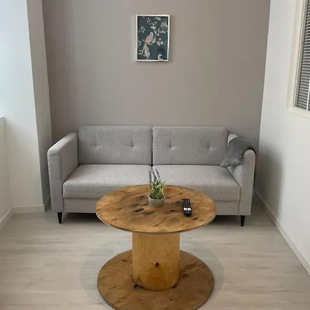 La Jean Avec Climatisation * Saint-Jean-dʼAngély